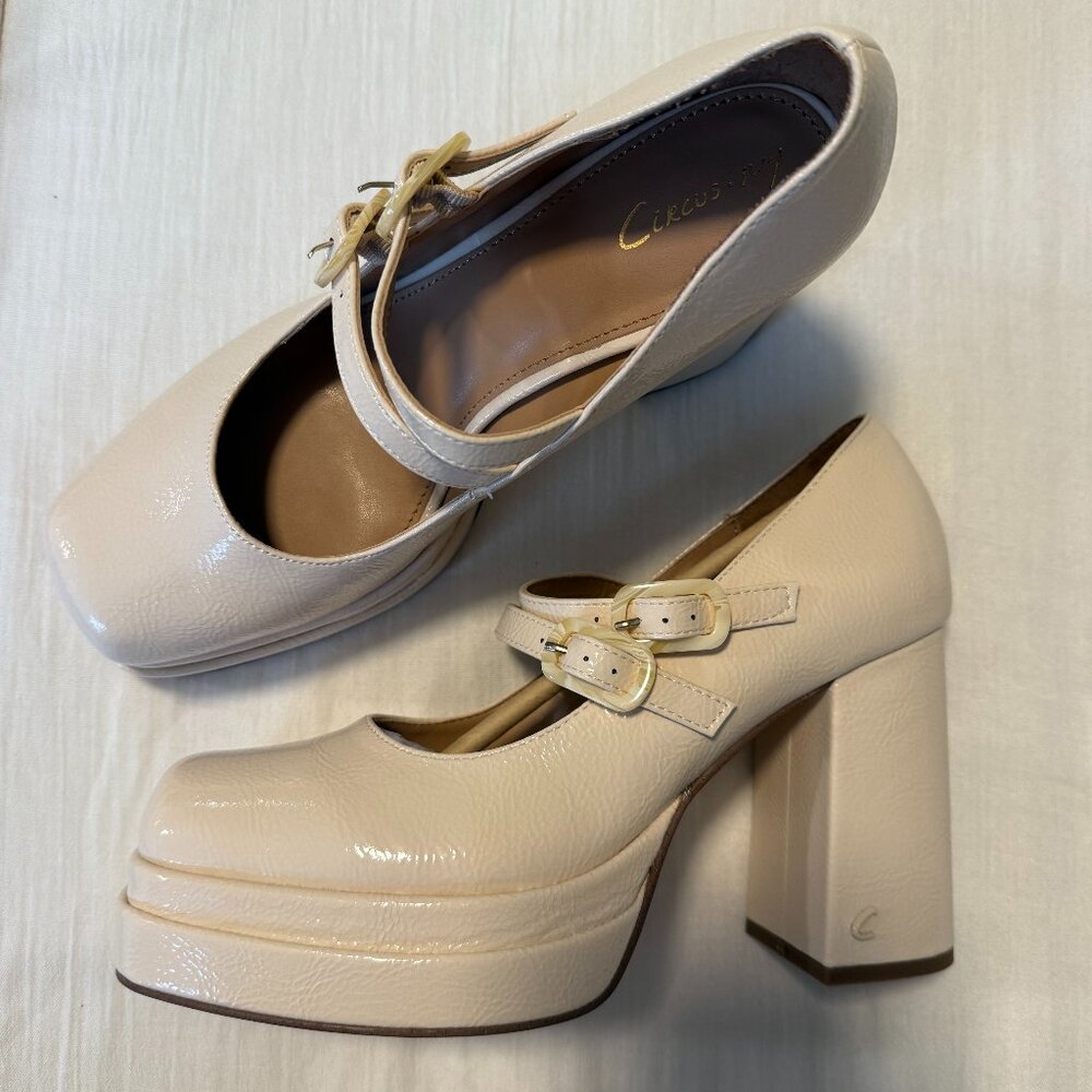 Platfrom heel